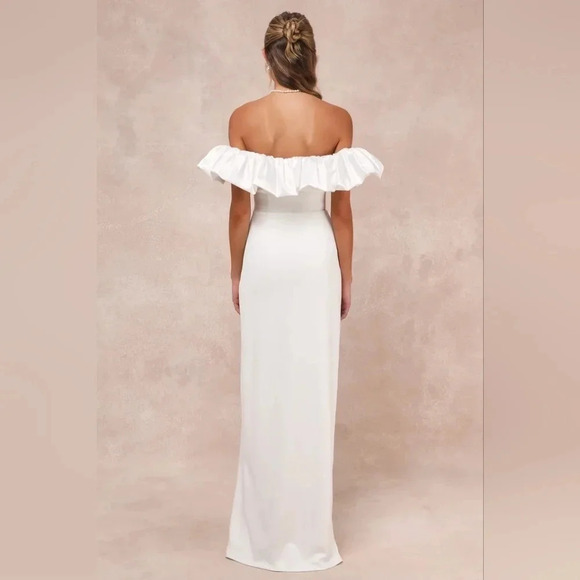 Lulu's Sincerely Passionate White Ruffled Off-the-Shoulder Maxi Dress S Wedding - Picture 5 of 13